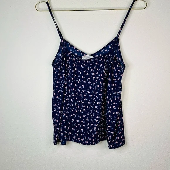 Hippie Rose Blue Floral Sleeveless Blouse - Picture 4 of 16